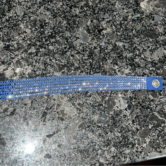 NIB Swarovski Slake Blue Suede Leather Wrap Around Crystal Bracelet - Picture 5 of 11
